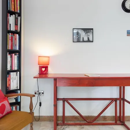 Flaminia Bright & Roomy Appartement Pesaro