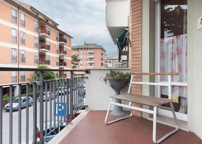 Flaminia Bright & Roomy Apartment Pesaro
