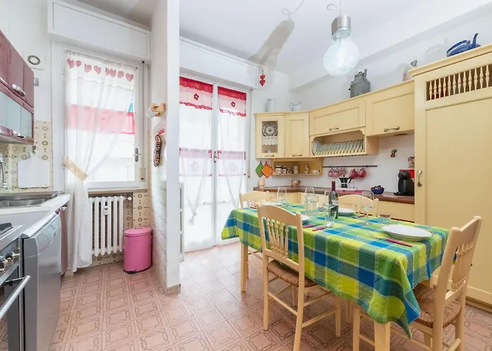 Flaminia Bright & Roomy Pesaro