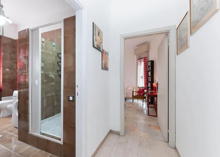 Flaminia Bright & Roomy Apartment *