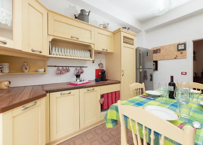 Flaminia Bright & Roomy